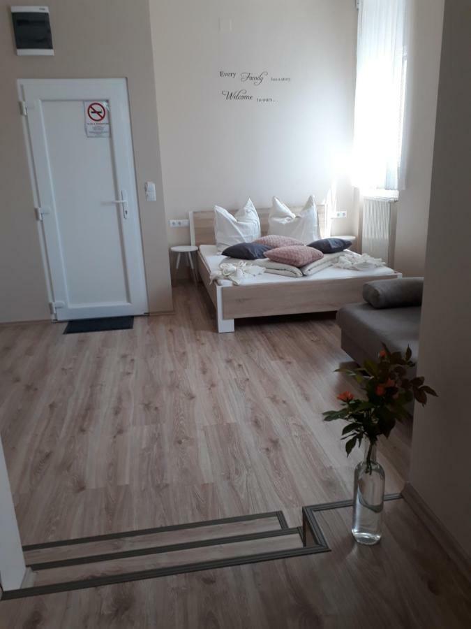 Family Apartmanhaz Lejlighed Nagykanizsa Eksteriør billede